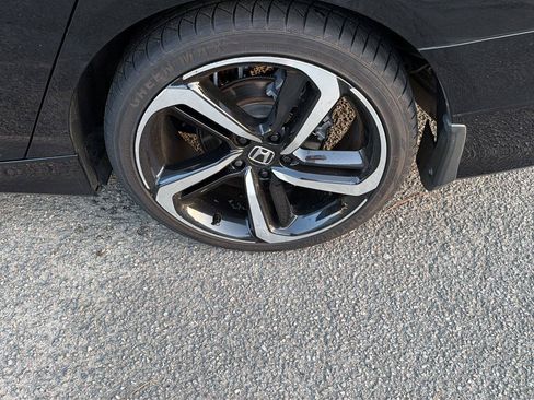 Used 2022 Honda Accord Sport image 35