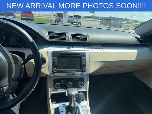 Used 2010 Volkswagen CC Sport FWD image 13
