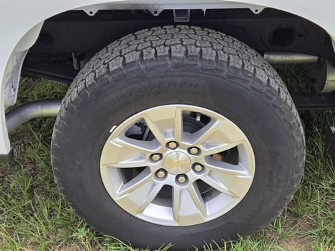 Used 2021 Chevrolet Silverado 1500 LT RWD image 7