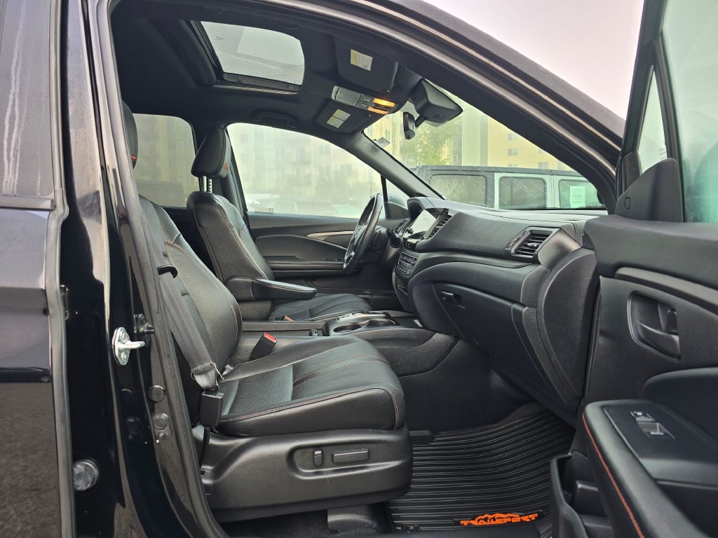 Used 2022 Honda Pilot TrailSport image 12