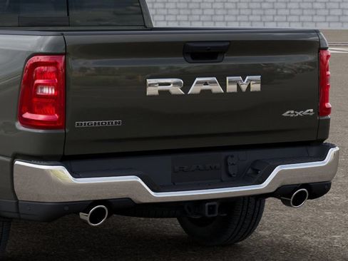 New 2026 RAM 1500 4x4 Crew Cab image 21