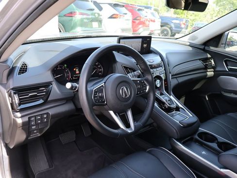 Used 2025 Acura RDX SH-AWD w/ Advance Package image 17