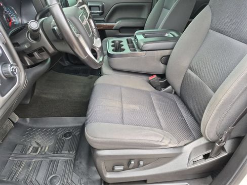 Used 2018 GMC Sierra 1500 SLE w/ SLE Value Package AWD/4WD image 16