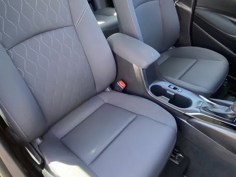 Certified 2025 Toyota Corolla LE image 11