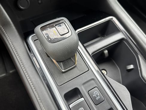 Used 2023 Nissan Pathfinder SL w/ SL Premium Package FWD image 23