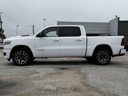 Used 2025 RAM 1500 Laramie w/ Sport Appearance Package image 7