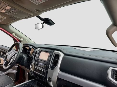 Used 2017 Nissan Titan PRO-4X AWD/4WD image 20