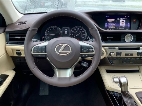 Used 2018 Lexus ES 350 w/ Accessory Package 2 image 6