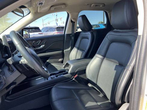 Used 2023 Lincoln Corsair Reserve FWD image 13