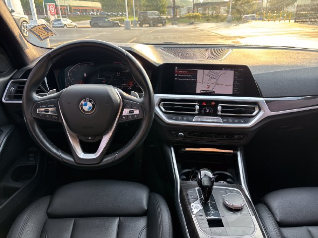 Used 2019 BMW 330i xDrive Sedan w/ Driving Assistance Package AWD/4WD image 23