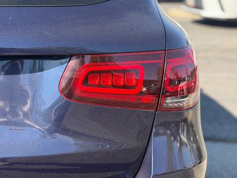 Certified 2022 Mercedes-Benz GLC 300 image 11