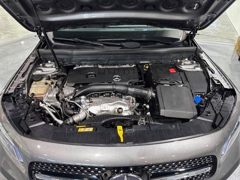 Used 2021 Mercedes-Benz GLB 250 4MATIC image 9