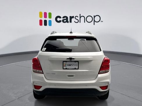Used 2022 Chevrolet Trax LT w/ Driver Confidence Package image 4