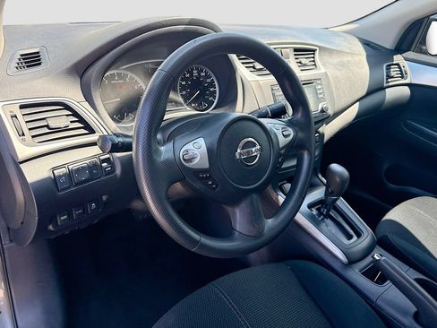 Used 2018 Nissan Sentra S FWD image 9