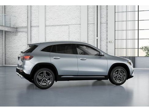 New 2026 Mercedes-Benz GLA 250 4MATIC image 18