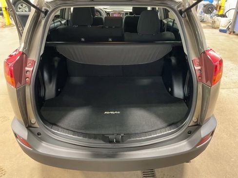 Used 2015 Toyota RAV4 XLE image 20