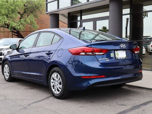 Used 2017 Hyundai Elantra SE FWD image 9