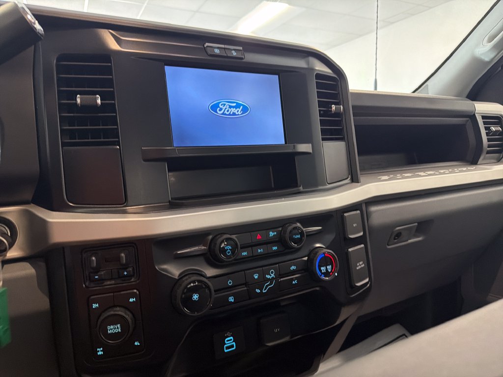 New 2026 Ford F350 XL AWD/4WD image 15