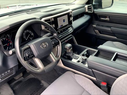 Used 2024 Toyota Tundra SR5 AWD/4WD image 18