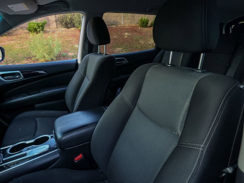 Used 2020 Nissan Pathfinder S image 15