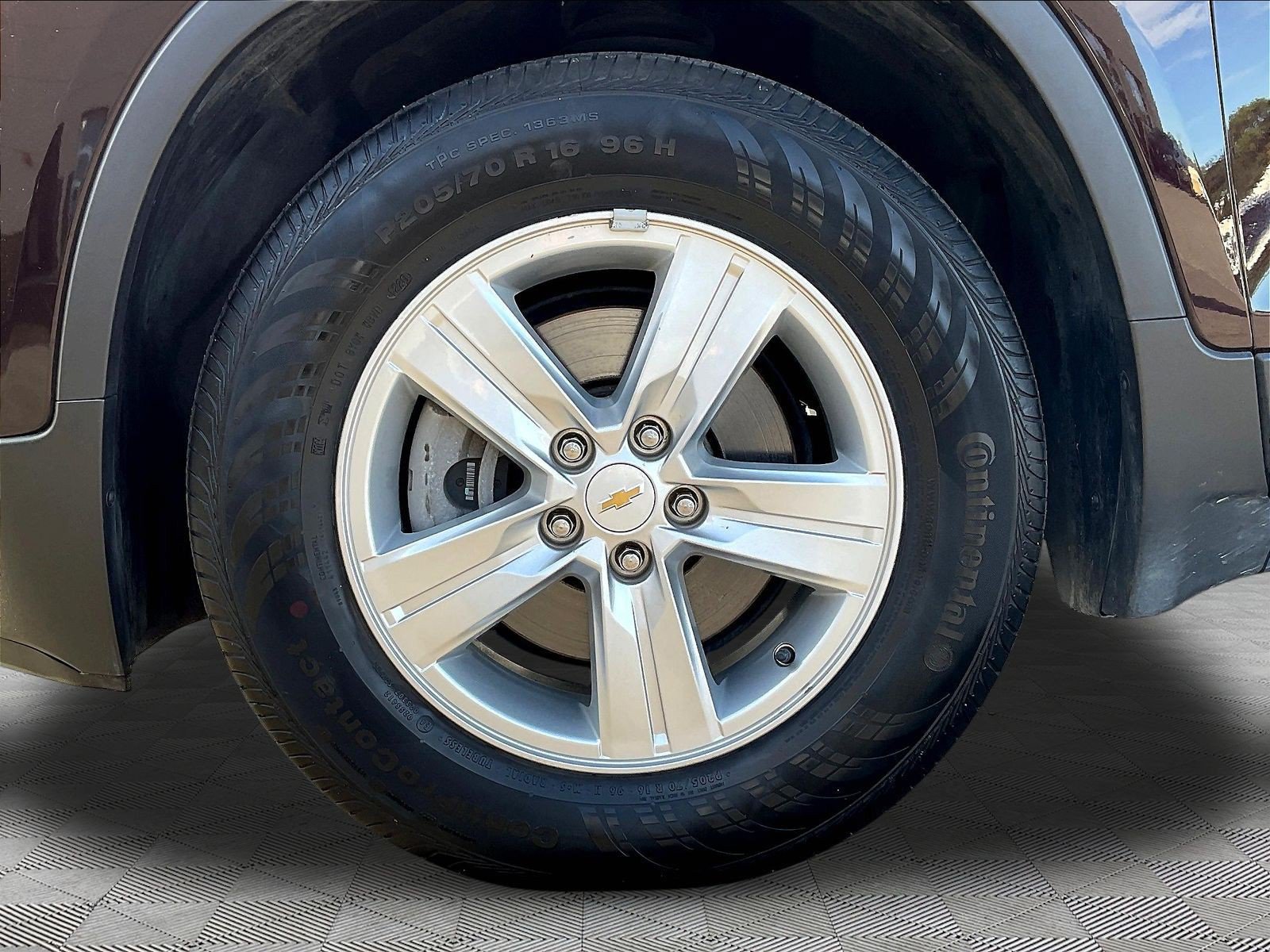 Used 2021 Chevrolet Trax LT w/ Driver Confidence Package FWD image 32