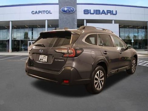 Certified 2024 Subaru Outback Premium AWD/4WD image 3