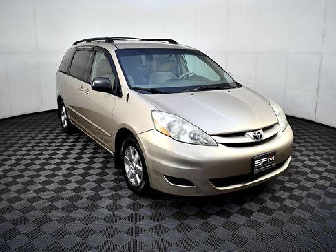 Used 2007 Toyota Sienna LE image 5