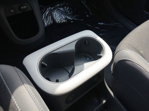 Used 2024 Hyundai Ioniq 5 SE image 19