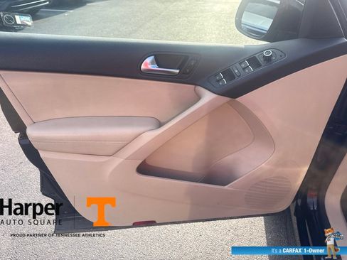 Used 2012 Volkswagen Tiguan SE AWD/4WD image 19