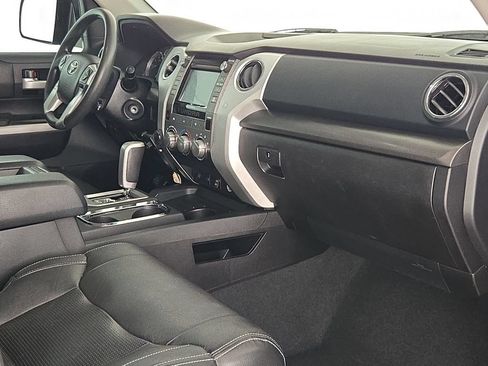 Used 2015 Toyota Tundra SR5 w/ SR5 Upgrade Package AWD/4WD image 33