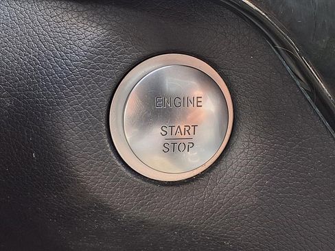 Used 2018 Mercedes-Benz GLS 450 4MATIC image 9