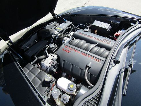 Used 2007 Chevrolet Corvette Convertible w/ Preferred Equipment Group RWD image 20