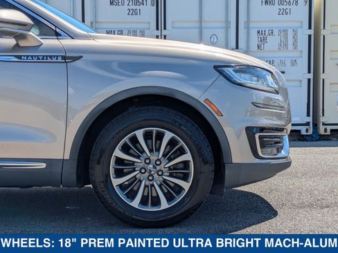 Used 2019 Lincoln Nautilus Select w/ Class II Trailer Tow Package FWD image 12