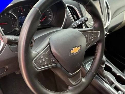 Used 2024 Chevrolet Equinox LT w/ LPO, Floor Liner Package FWD image 16