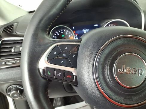 Used 2019 Jeep Compass Limited AWD/4WD image 17