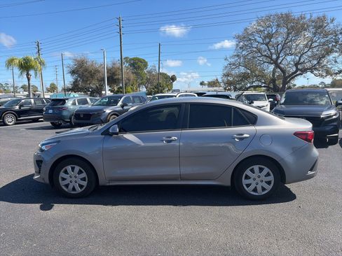 Used 2023 Kia Rio S image 4