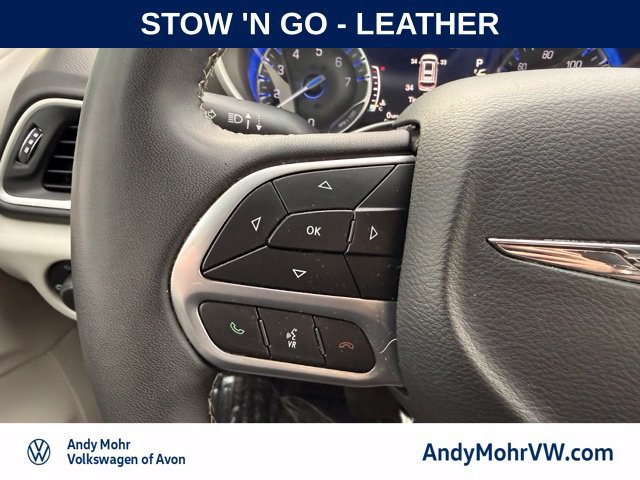 Used 2024 Chrysler Pacifica Touring-L FWD image 19