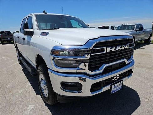 New 2026 RAM 2500 Tradesman AWD/4WD image 41
