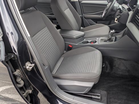 Used 2025 Volkswagen Jetta S FWD image 20