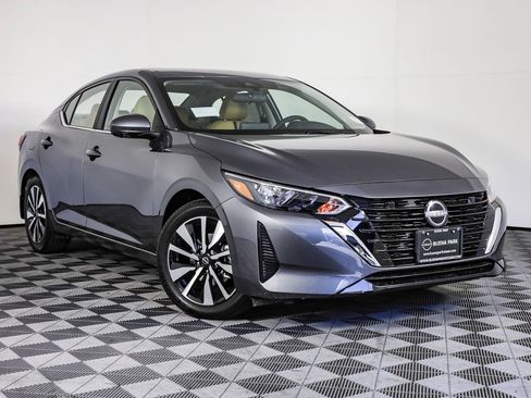 Used 2025 Nissan Sentra SV w/ SV Premium Package image 1