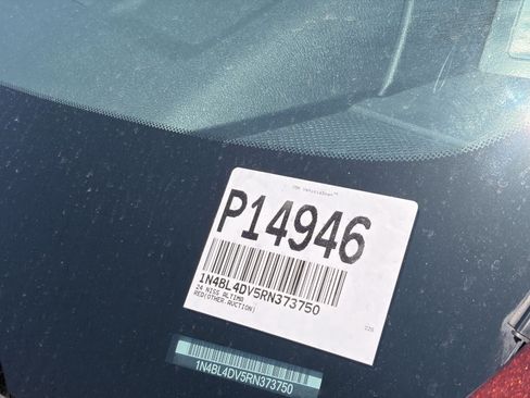 Used 2024 Nissan Altima 2.5 SV FWD image 4