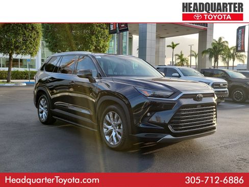 Used 2024 Toyota Grand Highlander Limited AWD/4WD image 1
