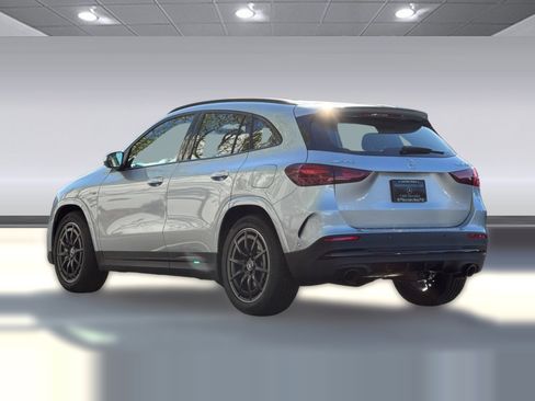New 2026 Mercedes-Benz GLA 35 AMG 4MATIC image 3