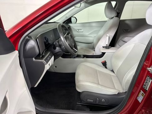 Used 2024 Hyundai Kona SEL image 11