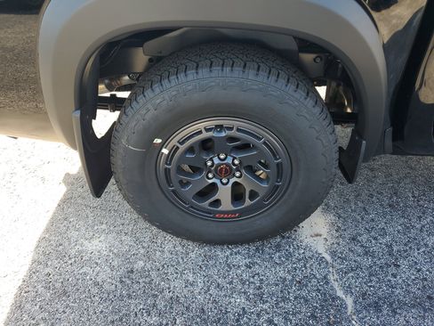 New 2026 Nissan Frontier Pro-X w/ Pro-X Convenience Package image 7