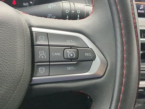 Used 2022 Jeep Compass Trailhawk image 28