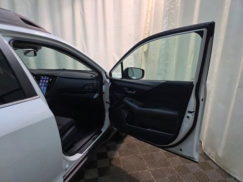 Used 2022 Subaru Outback Premium image 34