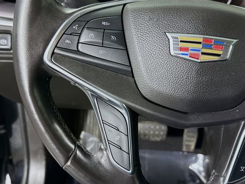 Used 2017 Cadillac XT5 Luxury image 14