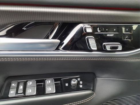 Used 2024 Jeep Grand Wagoneer Series II w/ Quick Order Packagew 28T image 23