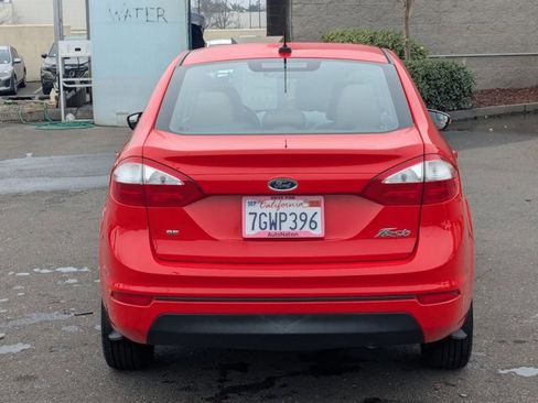 Used 2015 Ford Fiesta SE image 7